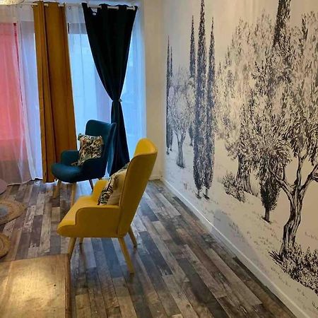 Appartement Avec Cours Gien Εξωτερικό φωτογραφία