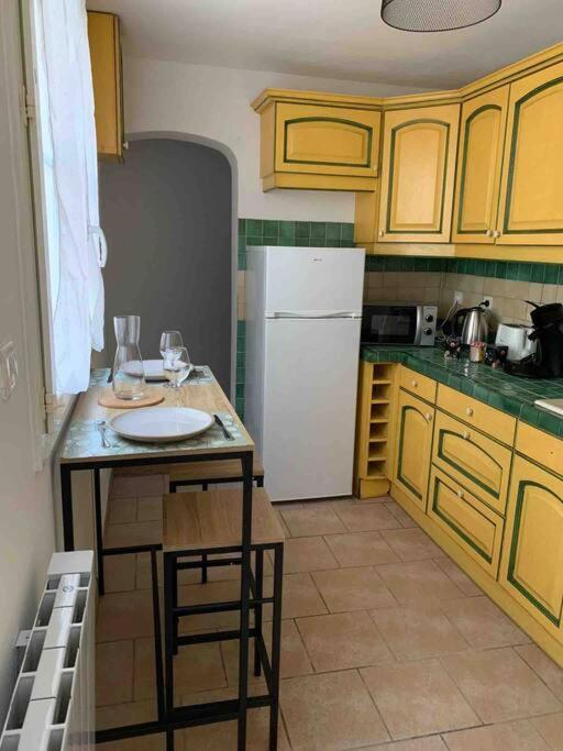 Appartement Avec Cours Gien Εξωτερικό φωτογραφία